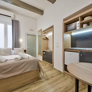 Tritoni Mini - Valletta Apartamento